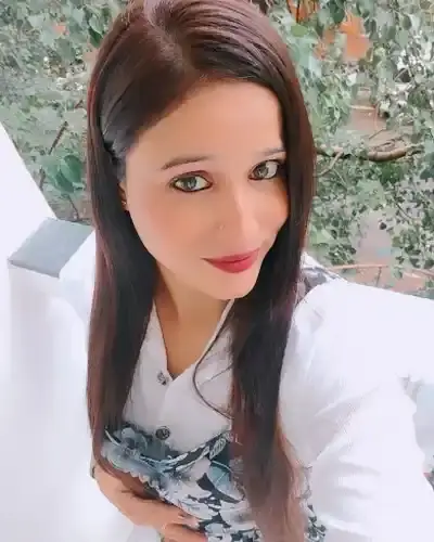 Call Girls in Brahmapuri